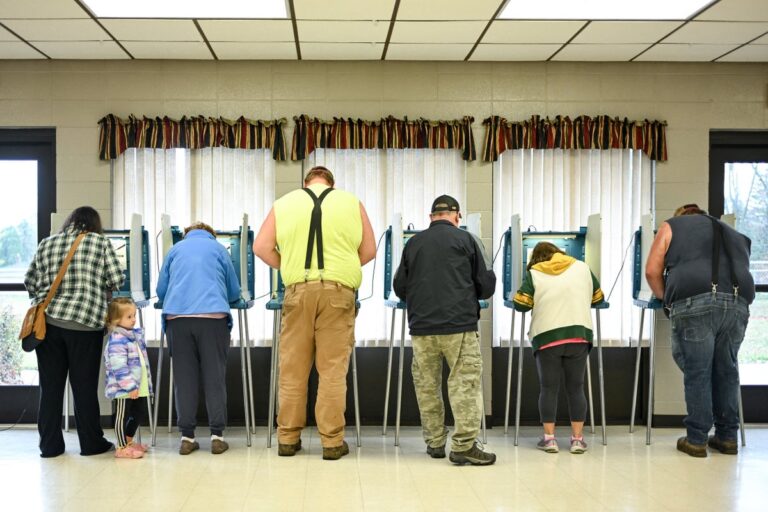 wisconsin voters polling place