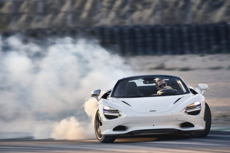 McLaren 3